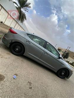 هیوندای ئەلەنترا